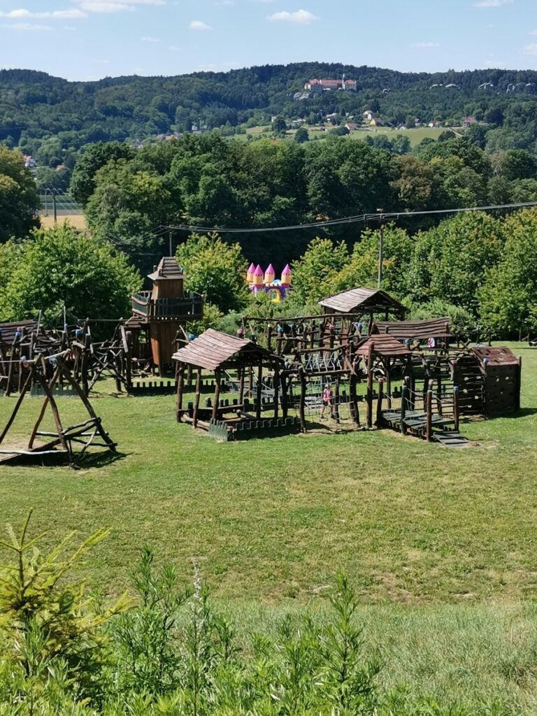 Šťastná země Radvánovice, zábavní park Český ráj
